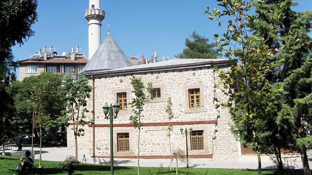 sems-i-tebrizi-camii-ve-turbesi