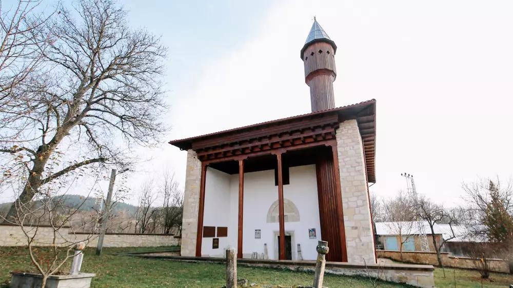 mahmutbey-camii