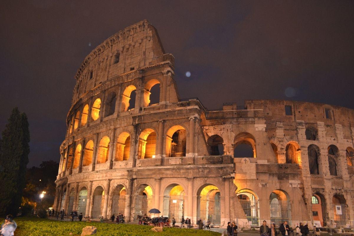 Roma'nın Sanatsal Yüzü: Rönesans'tan Modern Çağa Sanatın İzinde