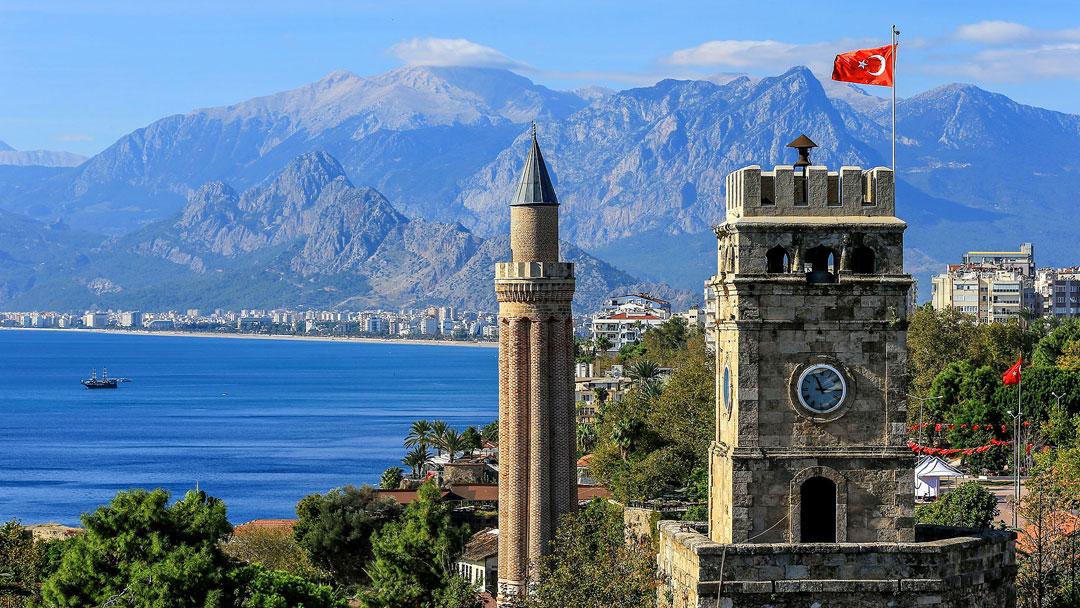 Dünden Bugüne Antalya Mimarisi