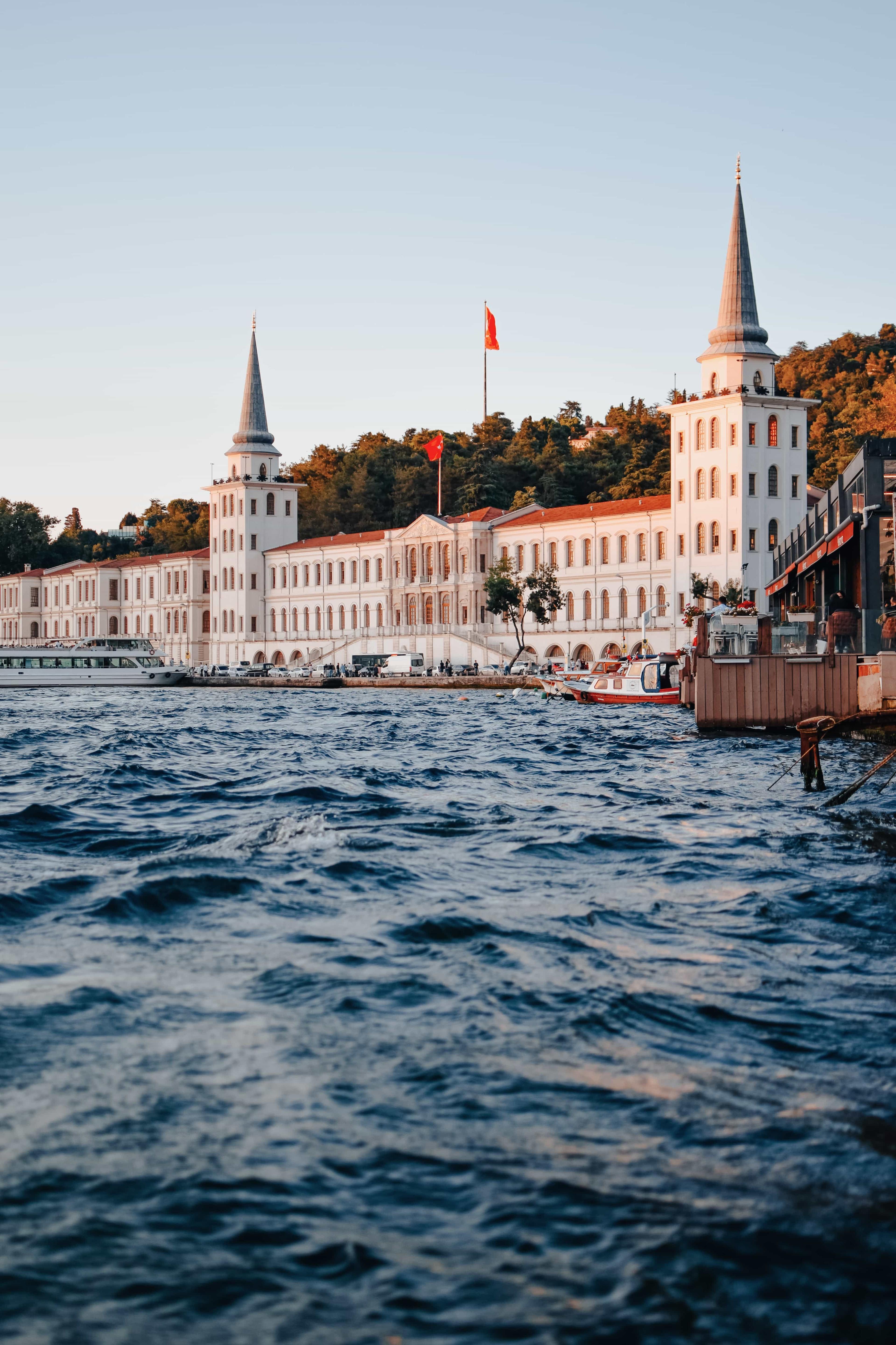 İstanbul'un Tarihi Okulları