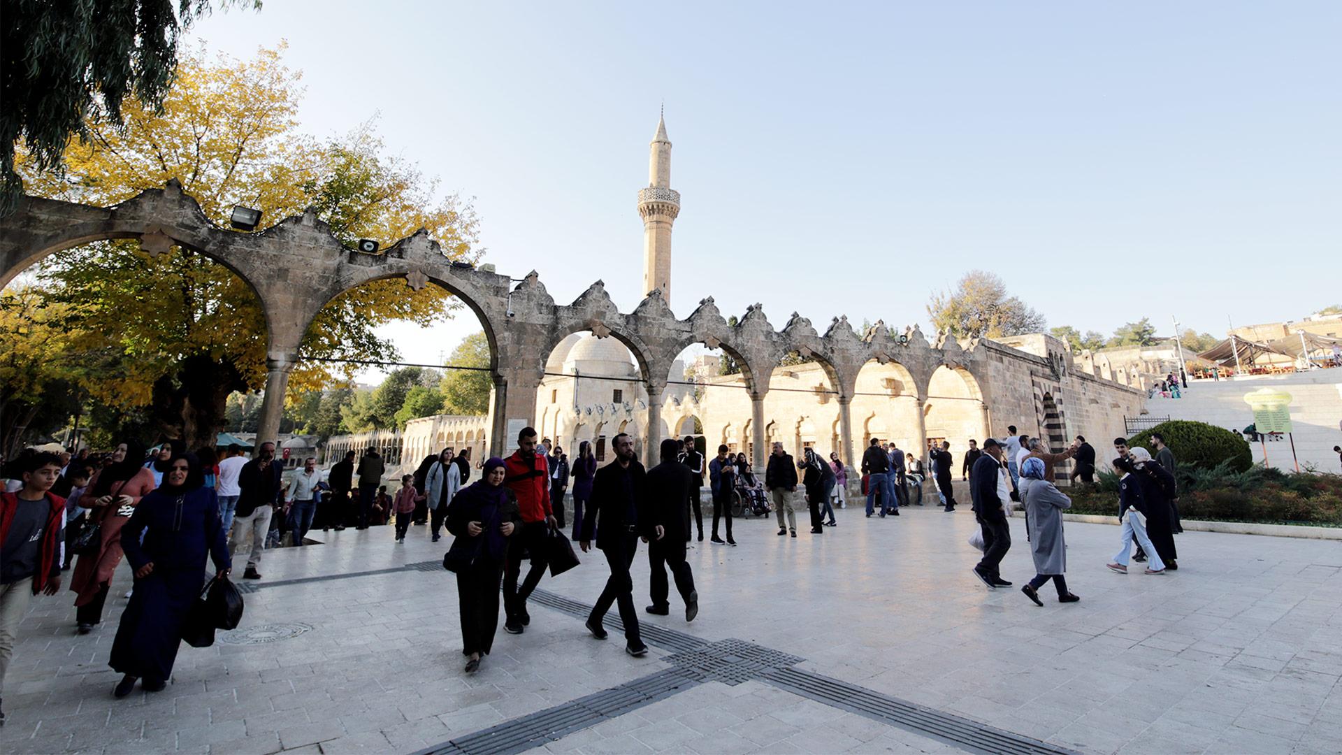 halilurrahman-rizvaniye-camii